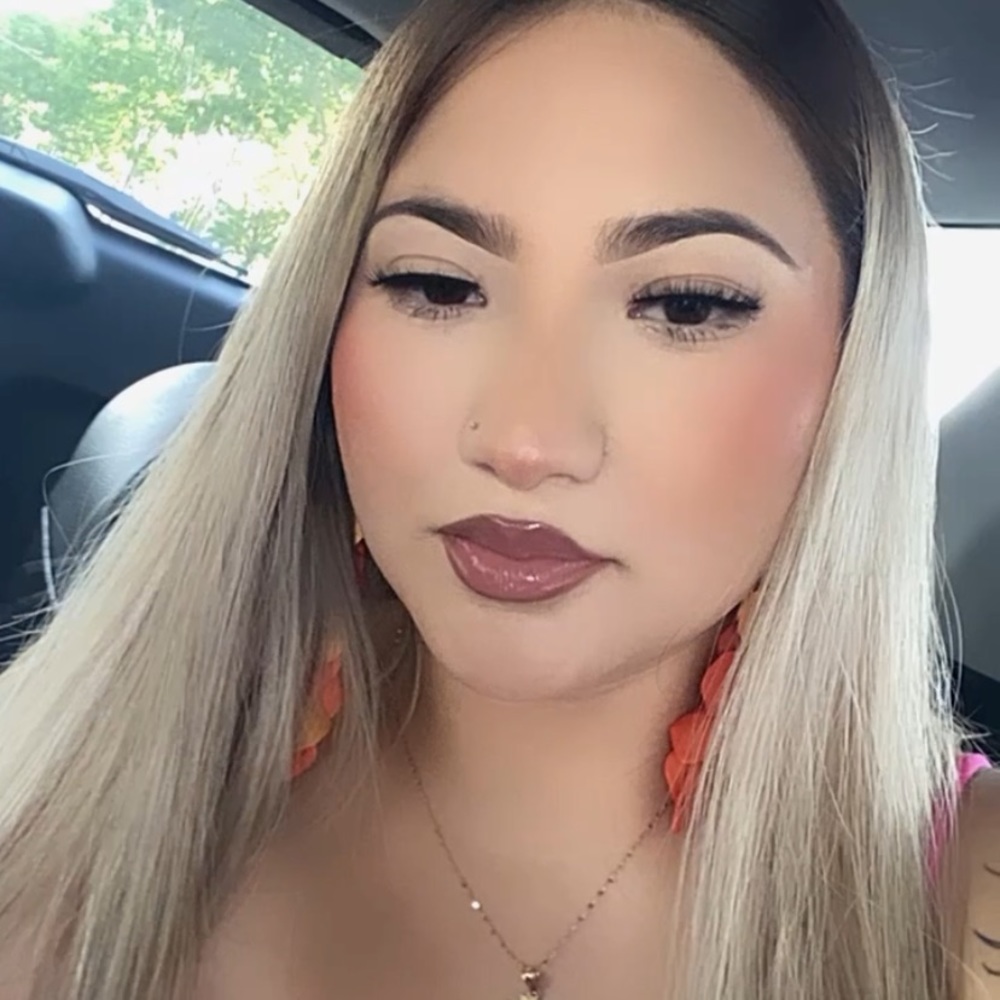 Meet your Posher, Sofia